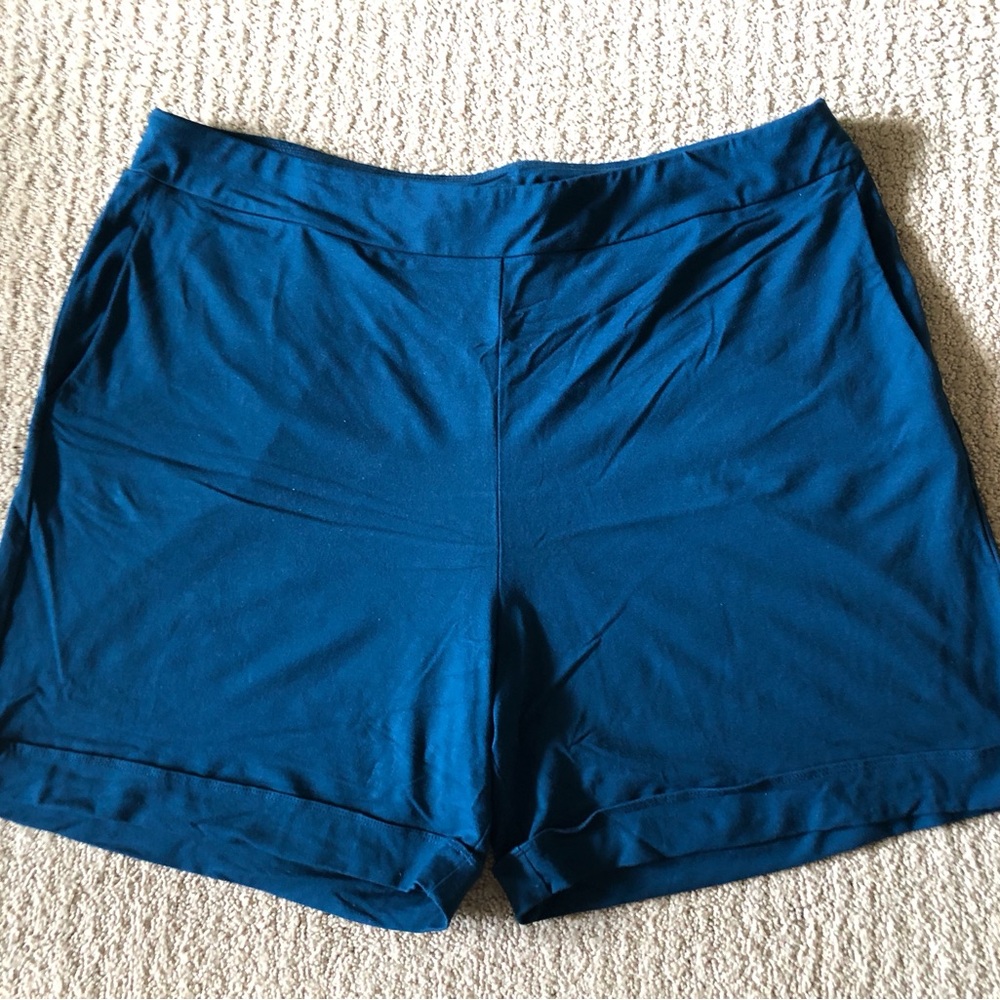 EUC Women's Deep Teal Shorts - Stretch Knit